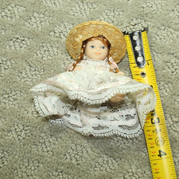 Vintage Ceramic 2.5" Doll in Lace Dress & Straw Hat - Picture 6 of 6
